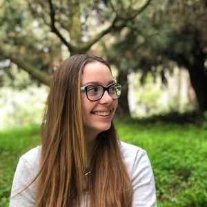 Meet your Posher, Angela